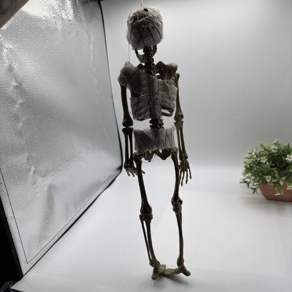 Halloween 16" Mummy Prop Dressed Up Skeleton Hanging Decor Party Gift Car NWT - Picture 5 of 6